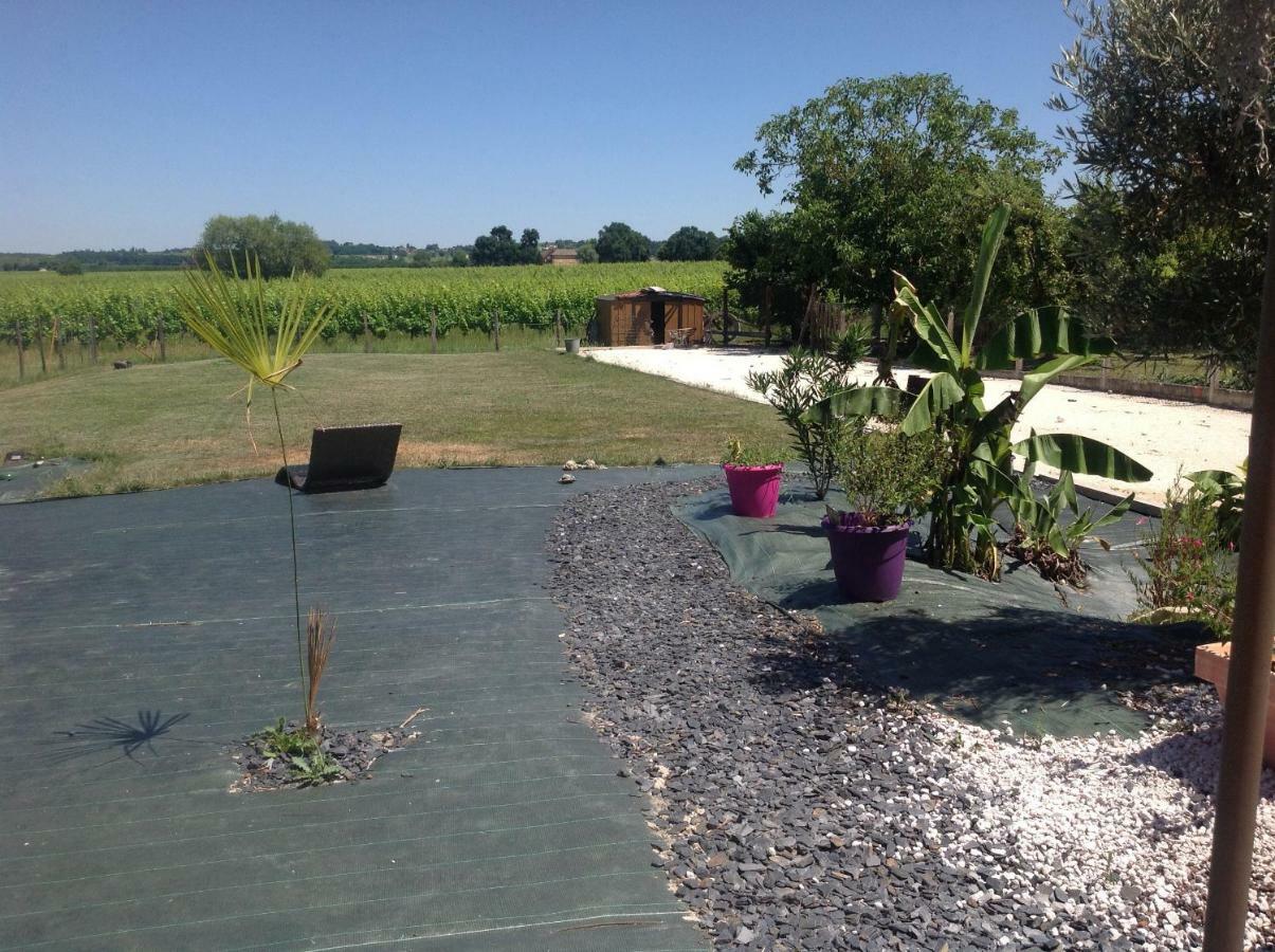 Le Sang Des Vignes Bed & Breakfast มงบาซิญัค ภายนอก รูปภาพ